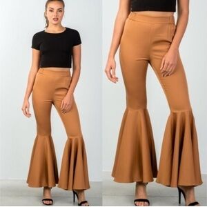 Reve Flared Bell Bottom Pants in Cognac‎ Brown, Size Small